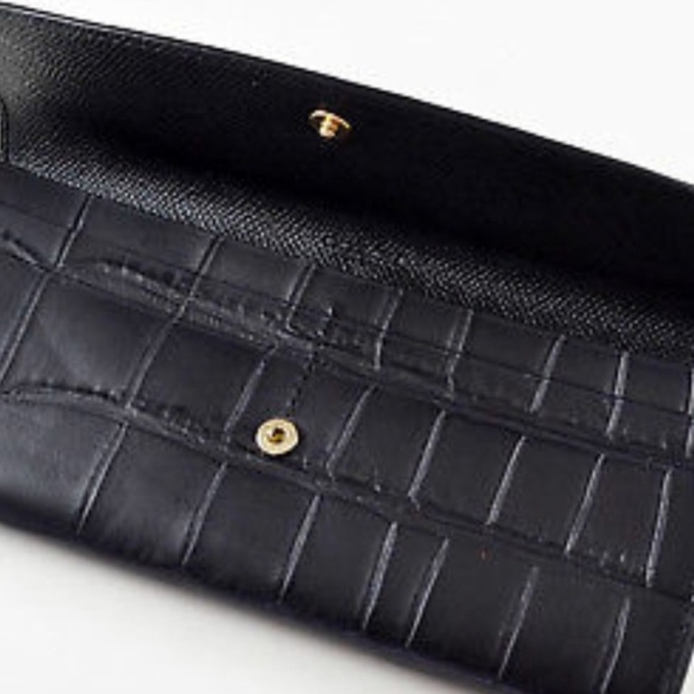 LAST ONE! Coach wallet! - Picture 5 of 6